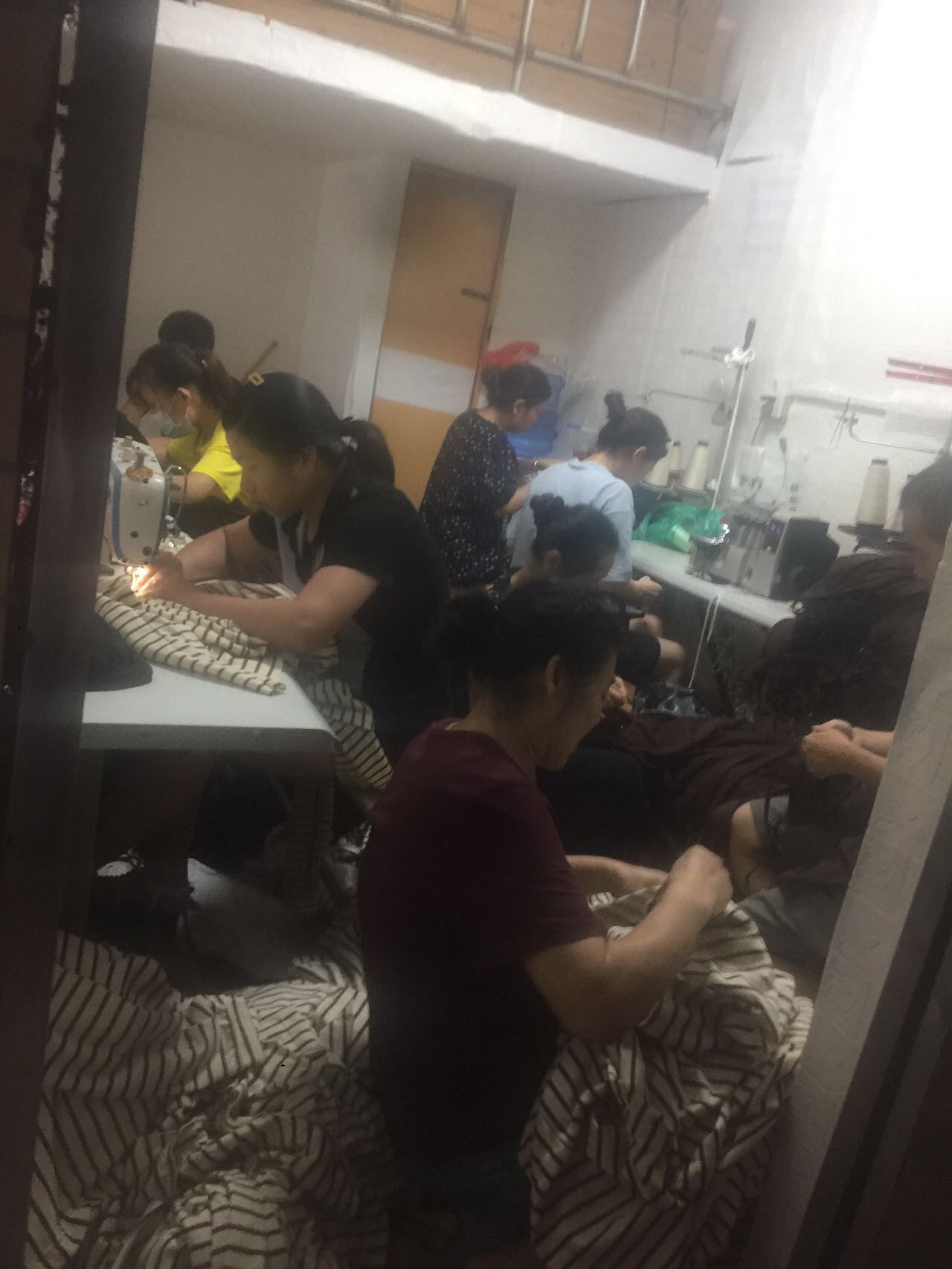 广州海珠区服装加工厂工厂图片4
